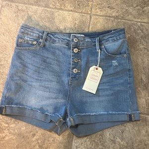 NWT love tree large shorts- run small